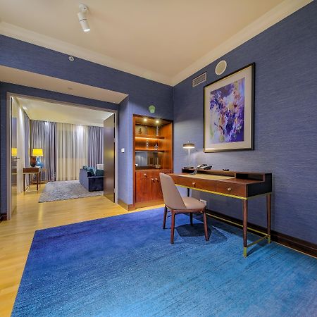 Intercontinental Warszawa By Ihg Hotel Luaran gambar A room at the hotel