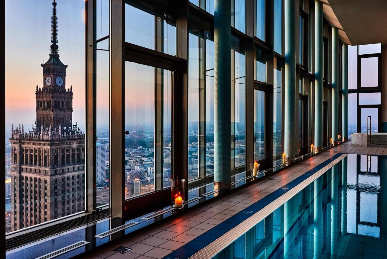 Intercontinental Warszawa By Ihg Hotel Luaran gambar The swimming pool at the Warsaw Grand Hotel