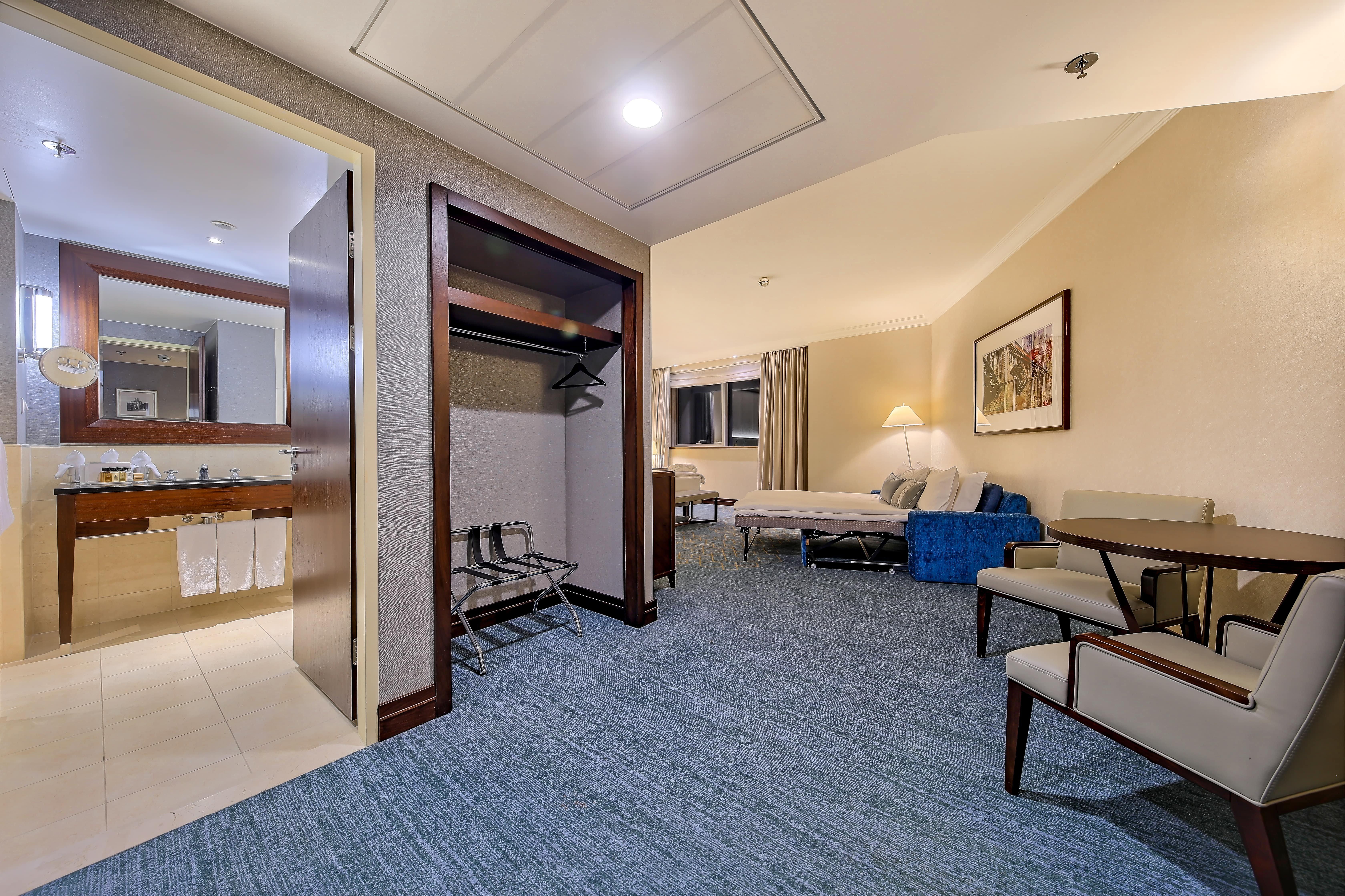 Intercontinental Warszawa By Ihg Hotel Luaran gambar A room at the hotel