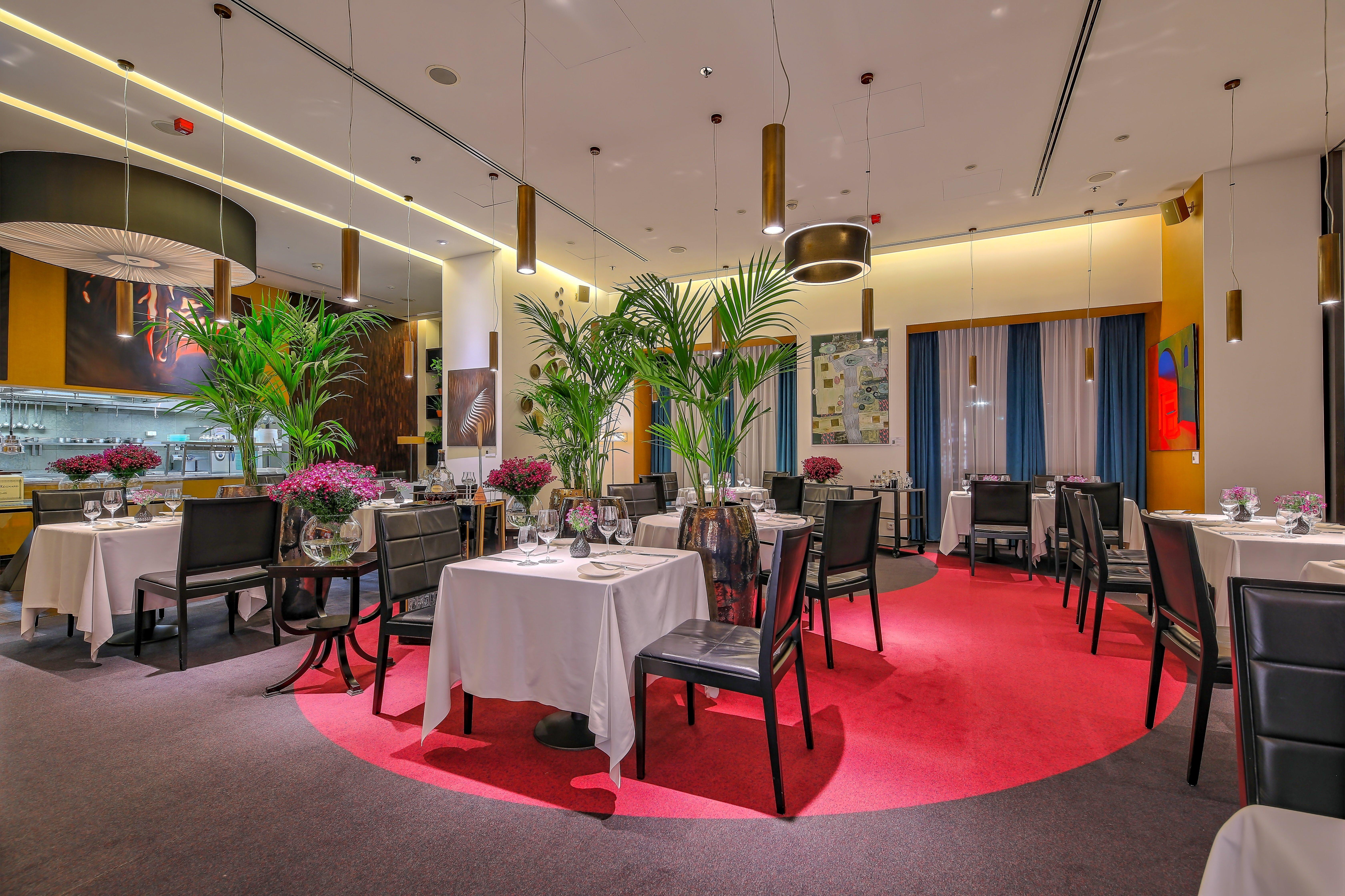 Intercontinental Warszawa By Ihg Hotel Luaran gambar Interior of the restaurant